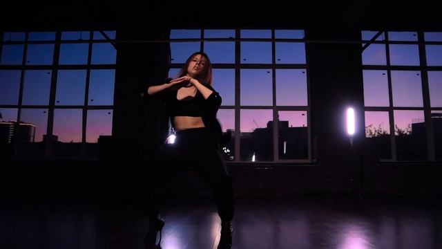 Арина Варк - Тренер по направлению high heels смотреть онлайн