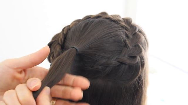 Anna Coronation Style w/ No Extra Hair Piece смотреть онлайн