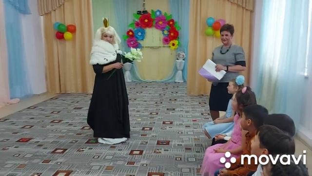 Подготовительная группа детского сада "Весь мир начинается с мамы..." смотреть онлайн