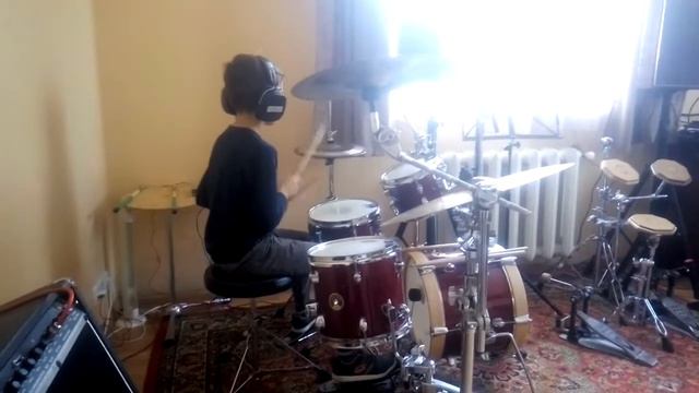 25/09. Пошумел на славу! Skillet - Lions. Куда бы мы ни пошли, будем смелые как львы! смотреть онлайн