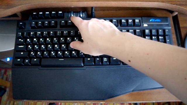 Механическая клавиатура Gigabyte Osmium смотреть онлайн