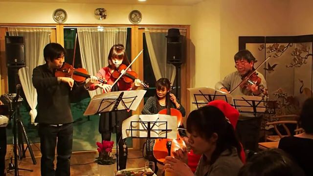 W.A.Mozart,String Quartet in G major (K80)" Menuet смотреть онлайн