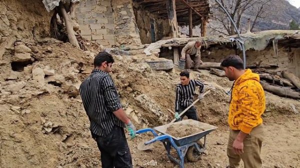 "Family paths: effort and cooperation in building a new home"