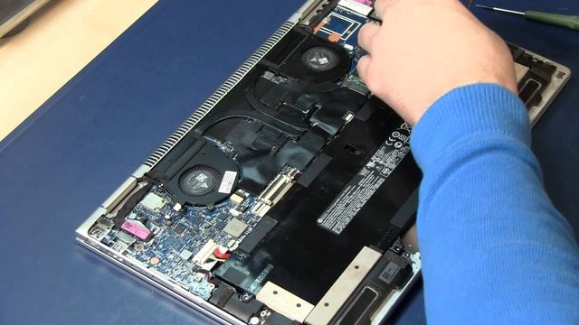 HP Elitebook x360 1040 G6 Series How To Disassembly, Replace Battery and upgrade SSD NVME harddisc смотреть онлайн