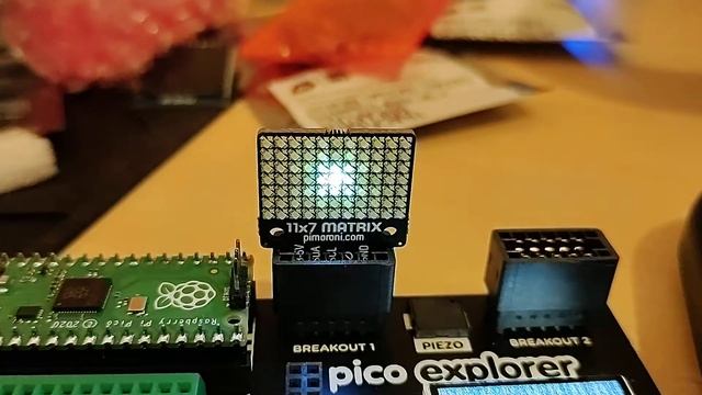 11x7 matrix with Circuit Python. Test 1 смотреть онлайн