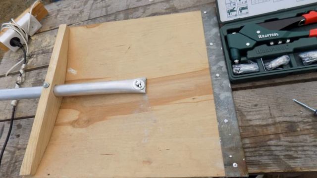 Изготовление снеговой лопаты смотреть онлайн