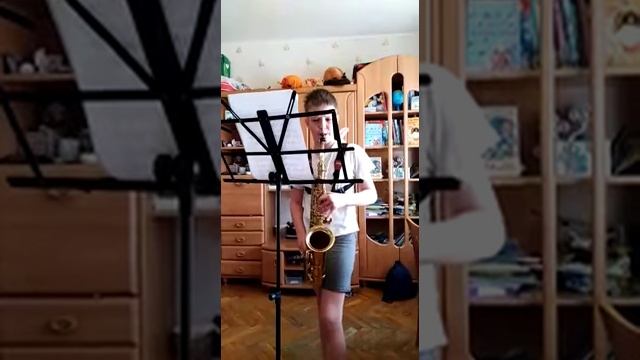 колыбельная медведицы, саксофон, ложкой снег мешая... смотреть онлайн