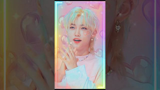 Stray Kids.Ли Феликс. Вроде эдит. Пишите в комментариях хотите ли вы кого-то ещё смотреть онлайн