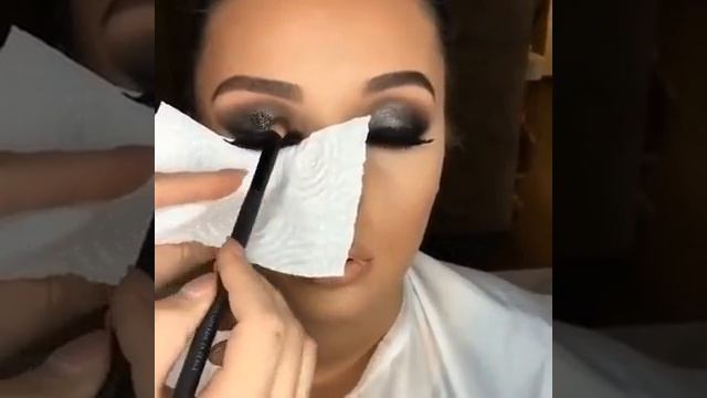 Обожаю черные тени! А вы? смотреть онлайн