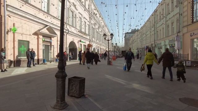 Moscow Walk. Sunday Bike Ride In The City Center, Red Square