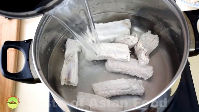 Lotus Root Soup With Pork Ribs And Peanuts