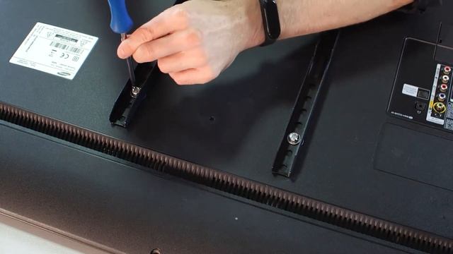 Настенный кронштейн для LED/LCD телевизоров TUAREX ALTA-605 смотреть онлайн