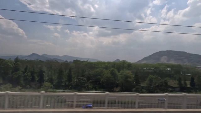 Enjoy the Whoosh Silence: Bandung Scenic views from Indonesia China High-speed Train смотреть онлайн