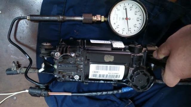 Проверка компрессора пневмоподвески Audi Q7 смотреть онлайн