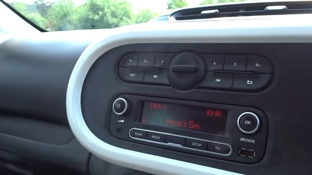 Renault Twingo 1.0 Sce - FJ Chalke, Yeovil смотреть онлайн