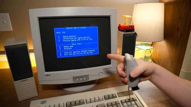 LGR Oddware: Twiddler Motion Controlled Keyboard Mouse from 1992 смотреть онлайн