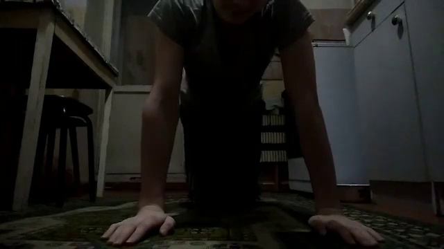 Челендж:Отжимаемся 50 раз смотреть онлайн