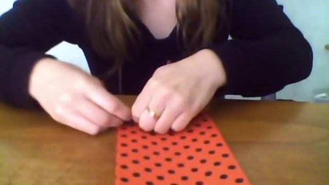 Bolsa de cumpleaños con cartulinda смотреть онлайн