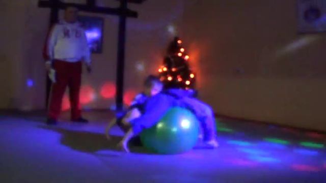 26.12.2016 г. 2 - й Новогодний Фестиваль Детского Дзюдо.Малыши. Большой мяч. Training SPORTY KIDS смотреть онлайн