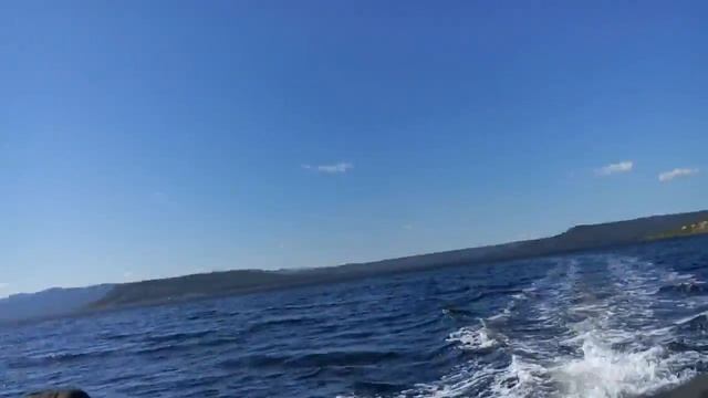 Выход в море бухта Песчанная Адмирал 320CL+yamaha 8 смотреть онлайн