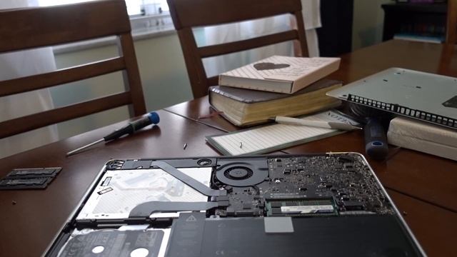 How to Fix 3 Beeps Black Screen Apple Macbook Pro смотреть онлайн