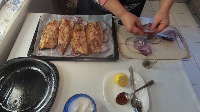 СКУМБРИЯ очень ПРОСТО, очень ВКУСНО !!! смотреть онлайн