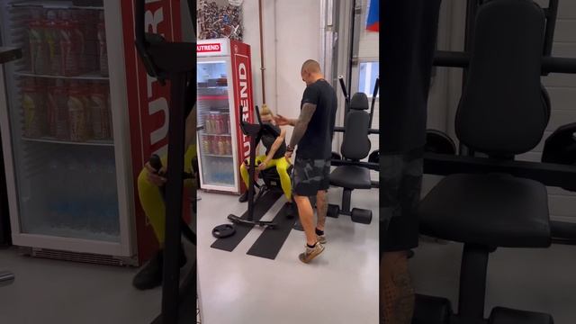 смех до слез смотреть онлайн