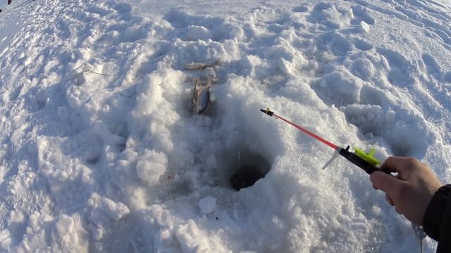 ЗИМНЯЯ РЫБАЛКА . РЫБАЛКА НА ОЗЕРЕ ЧАНЫ смотреть онлайн