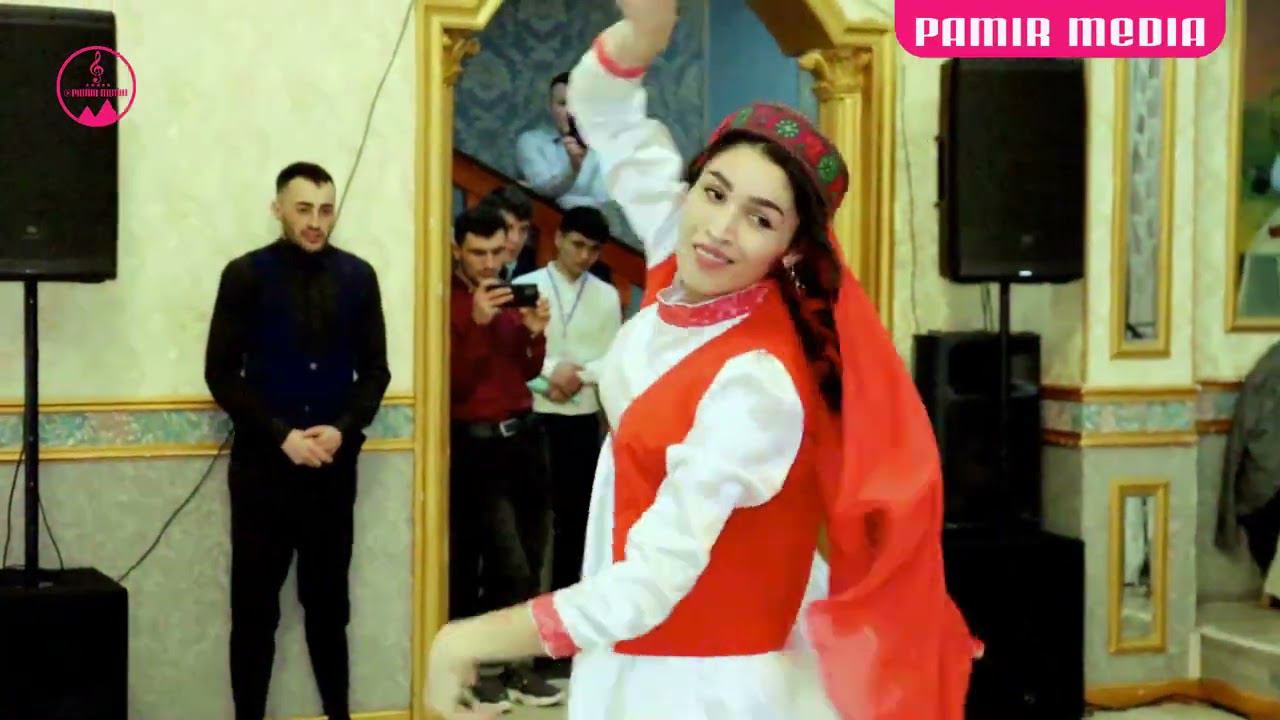 Раксхои бехамтои хохарамон Нилуфар смотреть онлайн