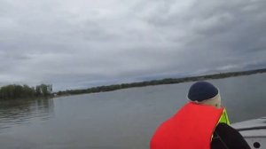 Катаемся на лодке Обь-М с плм Zongshen 30BMS по р. Обь в Новосибирске 13,08,2017 около остр. Рыбачи