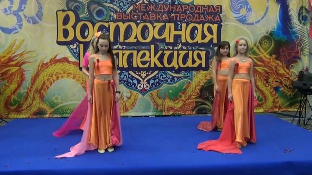 Children belly dance with veils смотреть онлайн