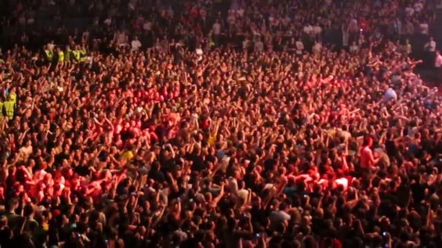 Slipknot, зрители готовятся к отрыву смотреть онлайн