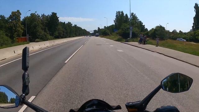 KAWASAKI Z1000 | Обзор-реакция смотреть онлайн