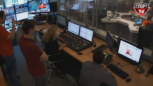 Глушаков и Комбаров звонят Зобнину на Спорт FM смотреть онлайн