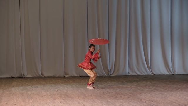Голубовская Альбина с вариацией "Китайской куклы" из балета "Фея кукол" смотреть онлайн