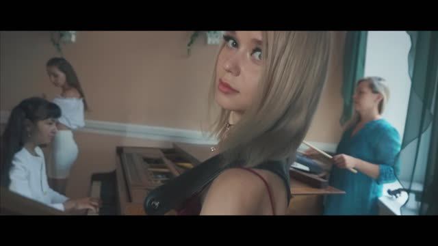 OTTA-orchestra. "БЛЕСТЯЩАЯ ФОРМА". (Official Video) смотреть онлайн