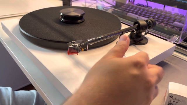 Ortofon 2M Red Upgrading To 2M Blue (Pro-ject Debut Carbon) UA