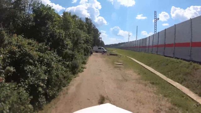 Небольшой эндуро прохват до трека. Чуть не завалился в двух метровую канаву. смотреть онлайн