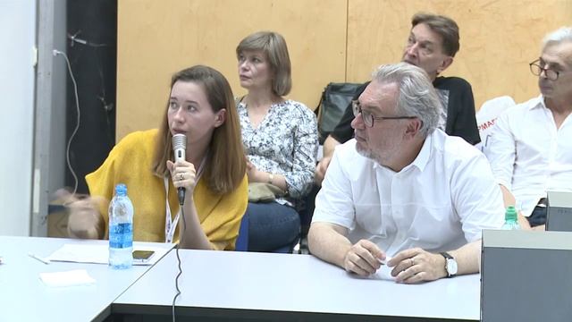 Публичная дискуссия «Уехать нельзя остаться — где поставить запятую?» смотреть онлайн