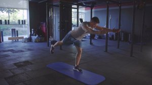 Попеременные наклоны на одной ноге/ alt. single leg rdl