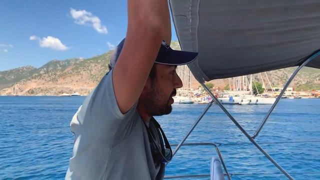 Tekne Kiralama ve Denizde Bayram Kalabalığı - Bölüm 07 смотреть онлайн