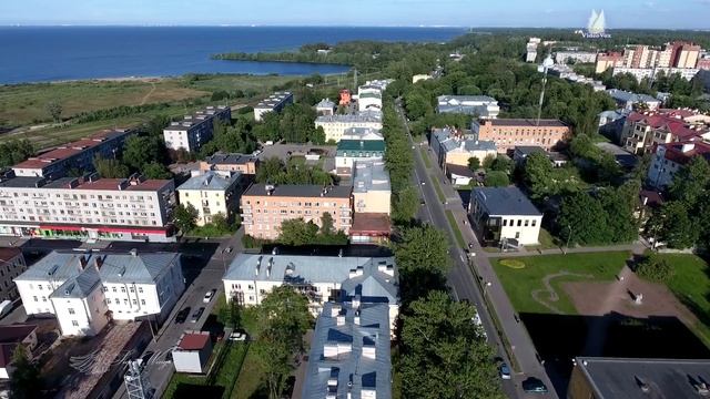 Ораниенбаум.Собор архистратига Михаила и жд вокзал.4K(SW#2) смотреть онлайн