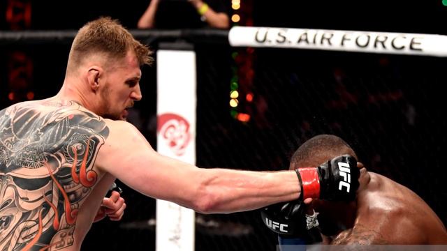 УЛОЖИЛ! Александр Волков - Уолт Харрис I ОБЗОР БОЯ на UFC 254 смотреть онлайн