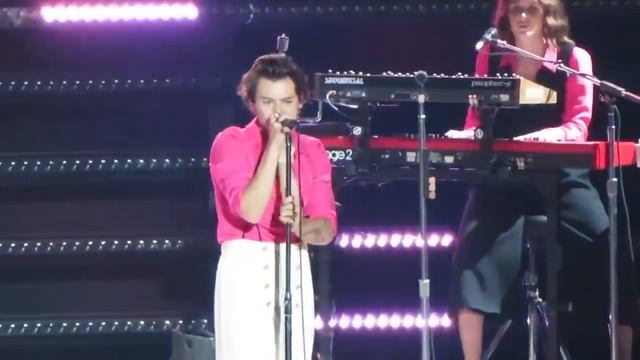 HARRY STYLES - Kiwi live in Los Angeles (13/12/2019 - The Forum) смотреть онлайн