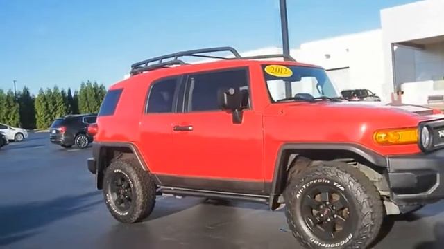 2012 Toyota FJ Cruiser Base Used 13445A смотреть онлайн