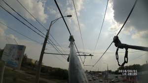 Краснодар, троллейбус №188, съёмка с видом на головки токоприёмников.