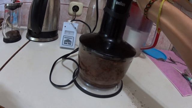 БЕЗВРЕДНЫЕ КОНФЕТЫ ЗА 100 РУБЛЕЙ смотреть онлайн