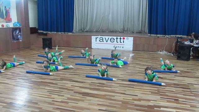 группа "Дебют" младшая группа в коробке с карандашами смотреть онлайн