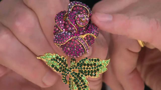Joan Rivers Enchanted Pave' Rose Pin with Leah Williams смотреть онлайн