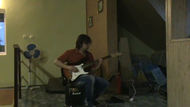 Swing strat и MARSHALL MG10CF COMBO смотреть онлайн